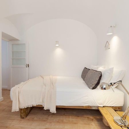Studio Hideaway With Easy Access To Lisbon Center Exterior photo