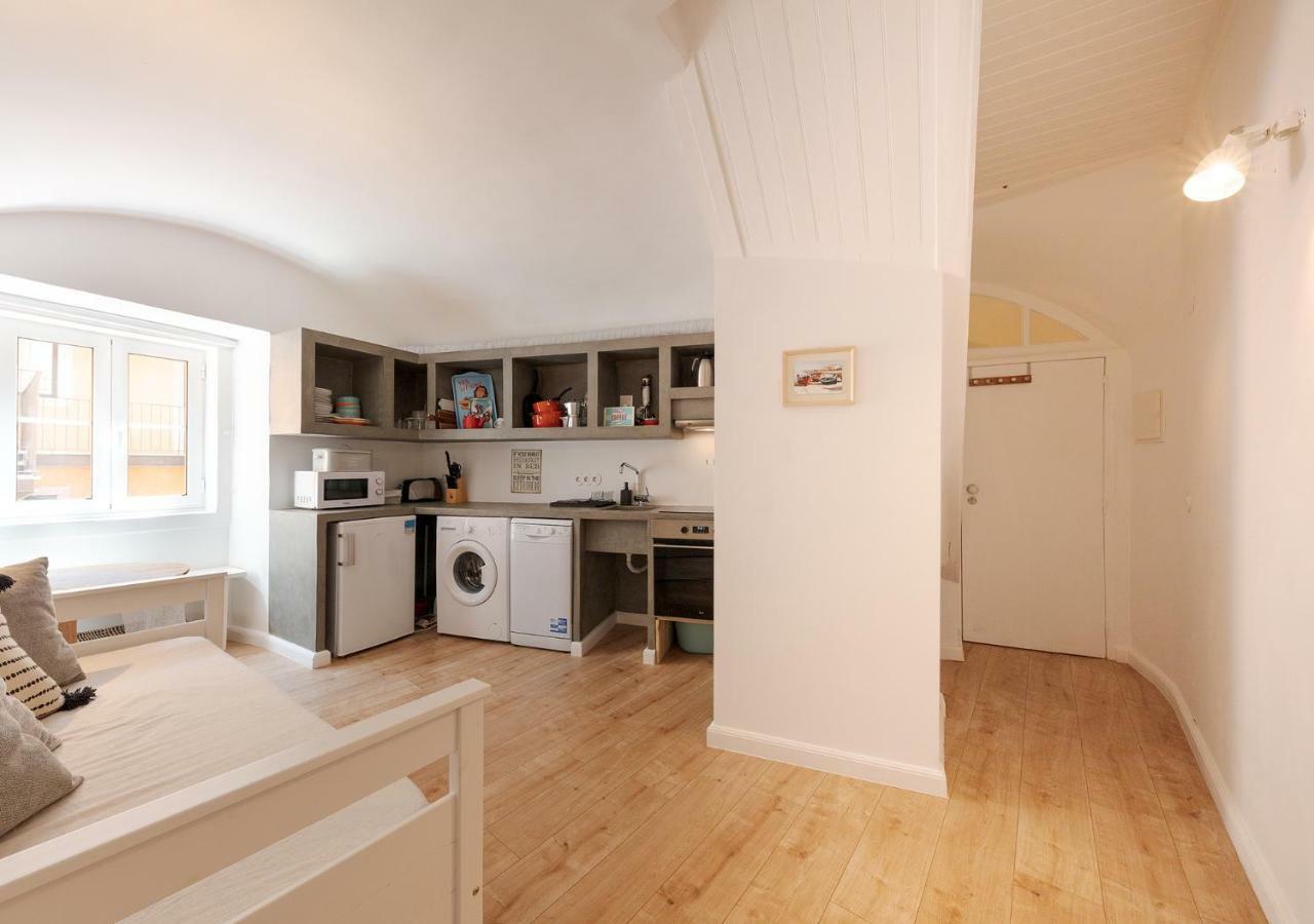 Studio Hideaway With Easy Access To Lisbon Center Exterior photo