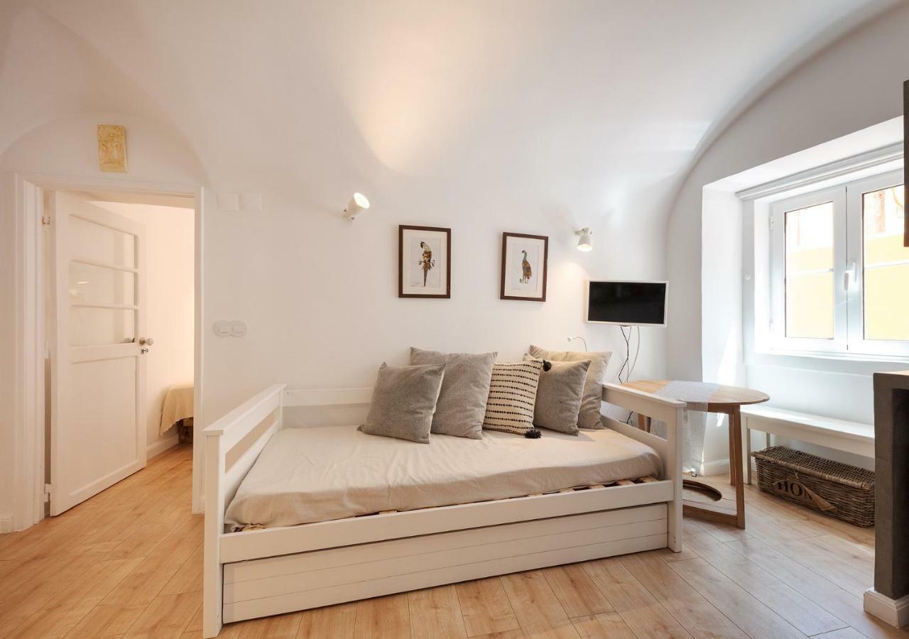 Studio Hideaway With Easy Access To Lisbon Center Exterior photo