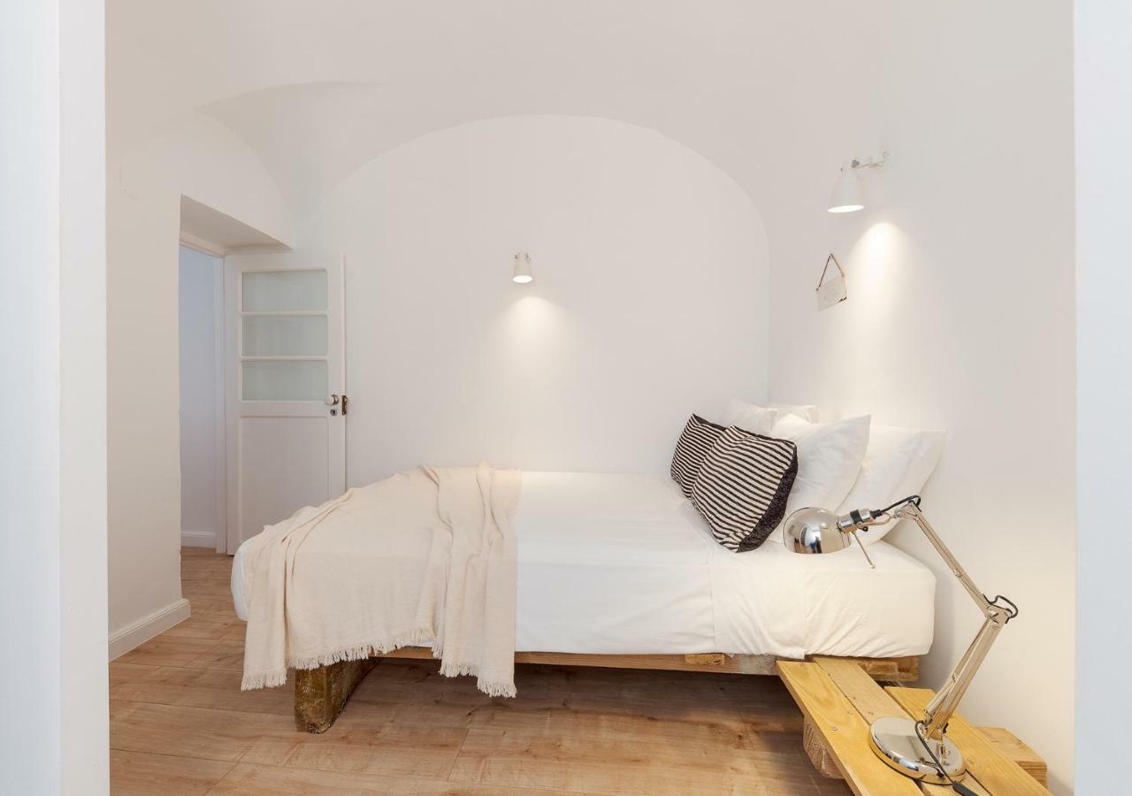 Studio Hideaway With Easy Access To Lisbon Center Exterior photo